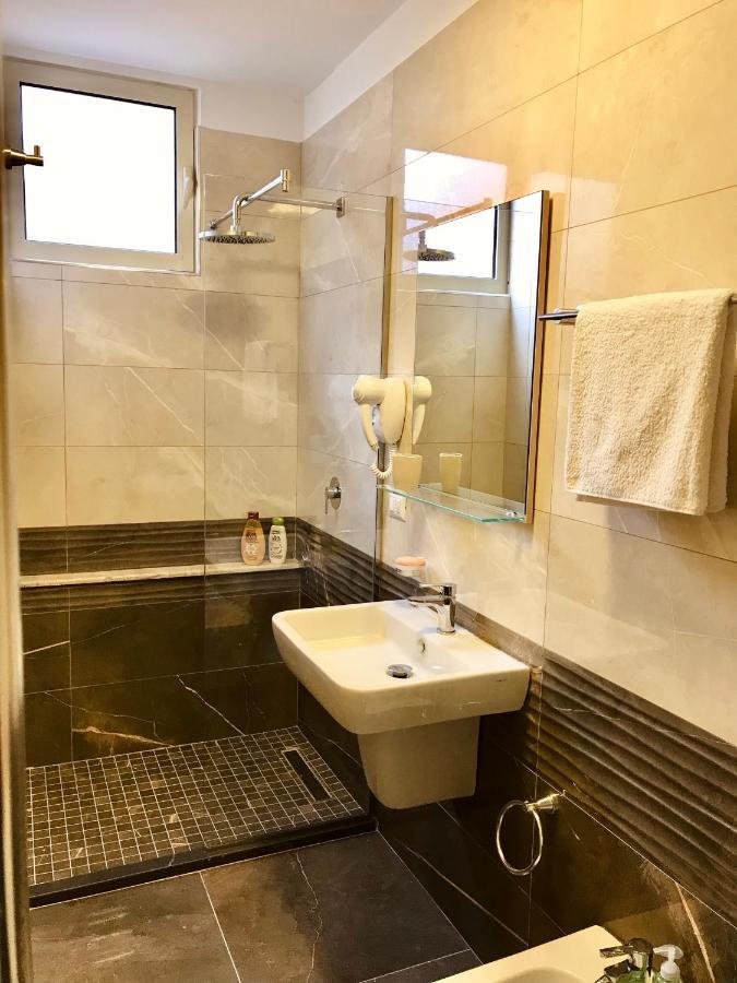 Home Away From Home Apartment Durres Exterior photo