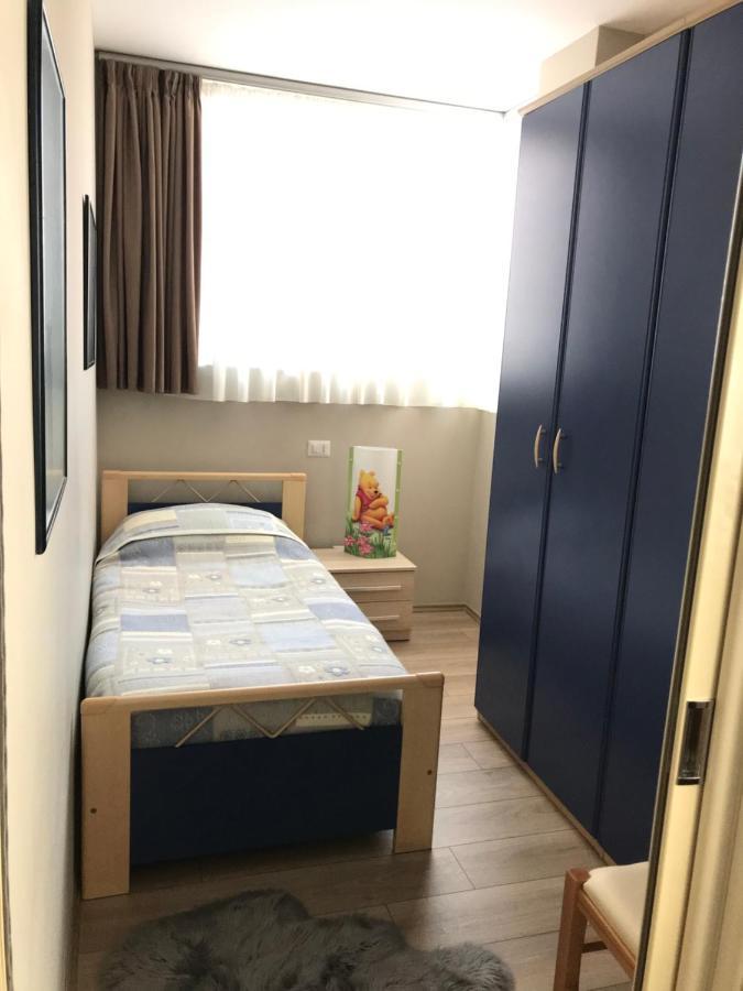Home Away From Home Apartment Durres Exterior photo